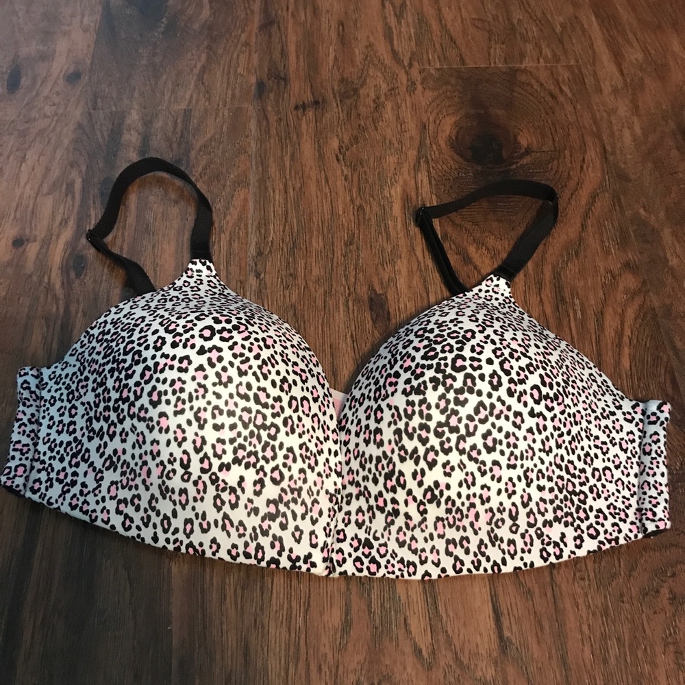 EUC- VICTORIA's  SECRET bra-  underwire free 36C